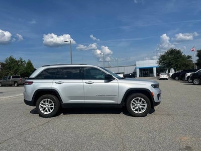 2024 Jeep Grand Cherokee Laredo X