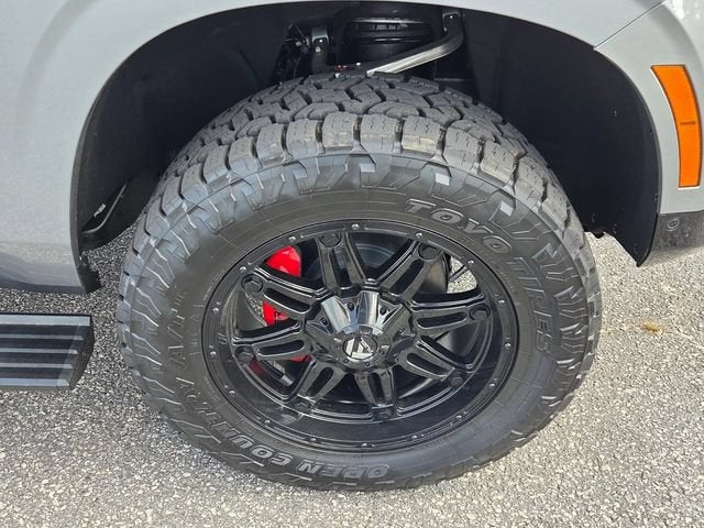 2026 GMC Yukon AT4 - Photo 18