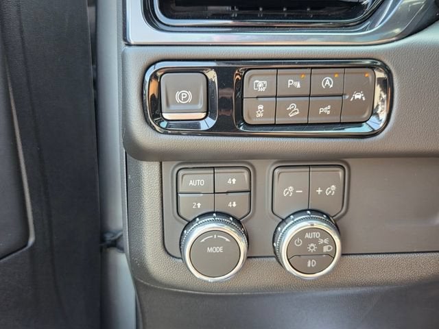 2026 GMC Yukon AT4 - Photo 31