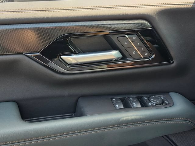 2026 GMC Yukon AT4 - Photo 33
