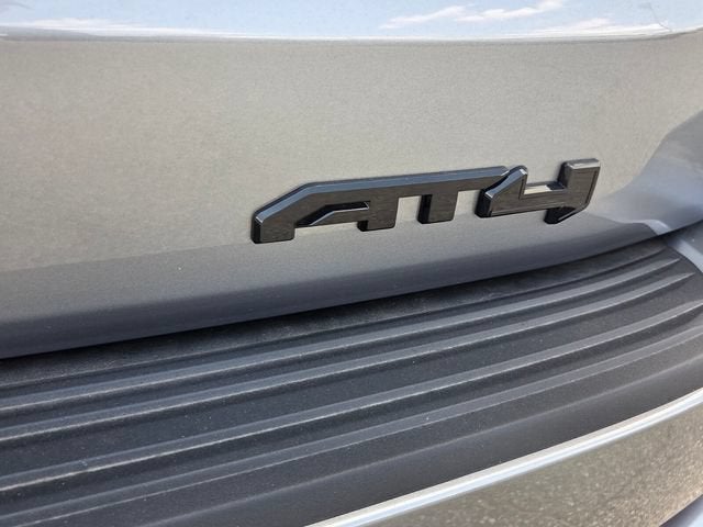 2026 GMC Yukon AT4 - Photo 9