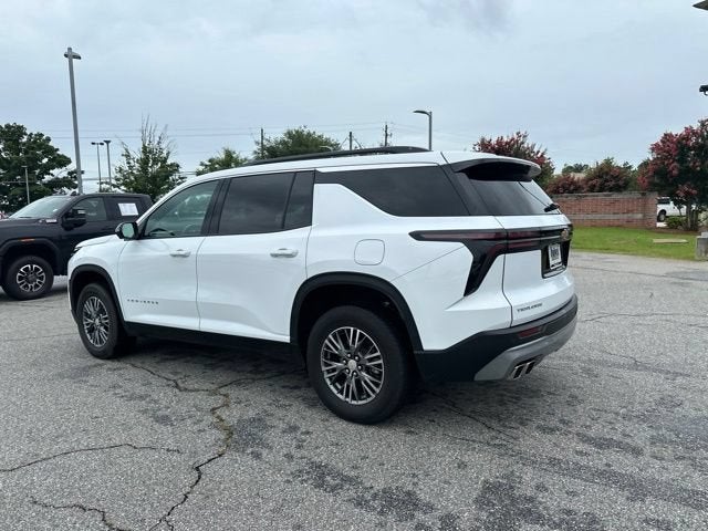 2024 Chevrolet Traverse LT