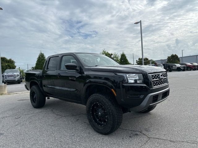 2023 Nissan Frontier SV