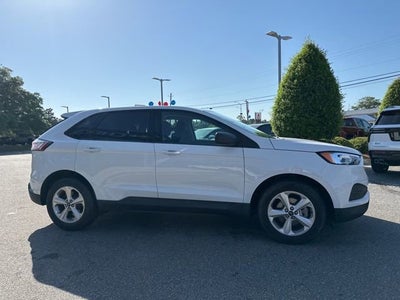 2020 Ford Edge SE