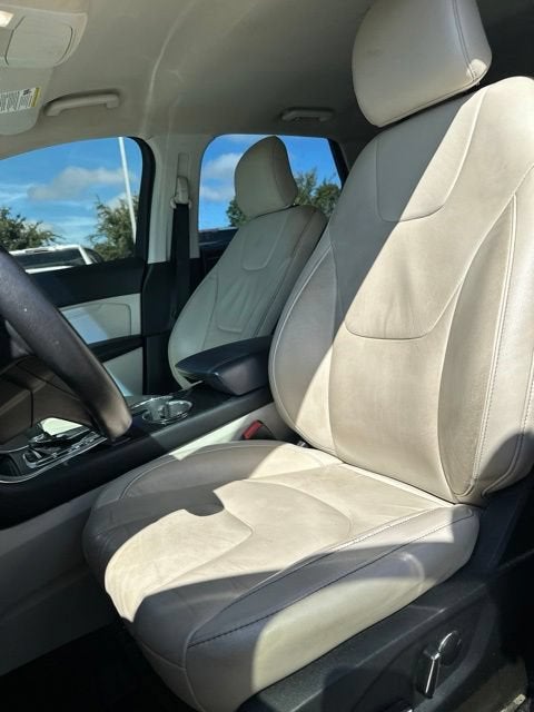 2017 Ford Edge Titanium