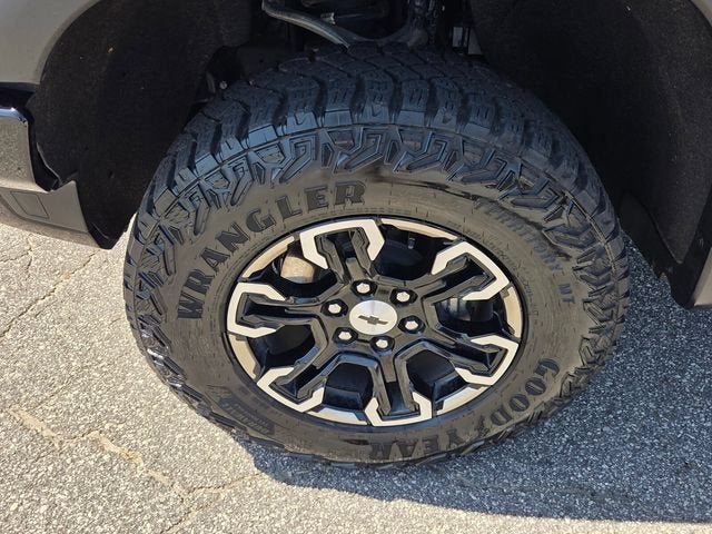 2025 Chevrolet Silverado 1500 ZR2