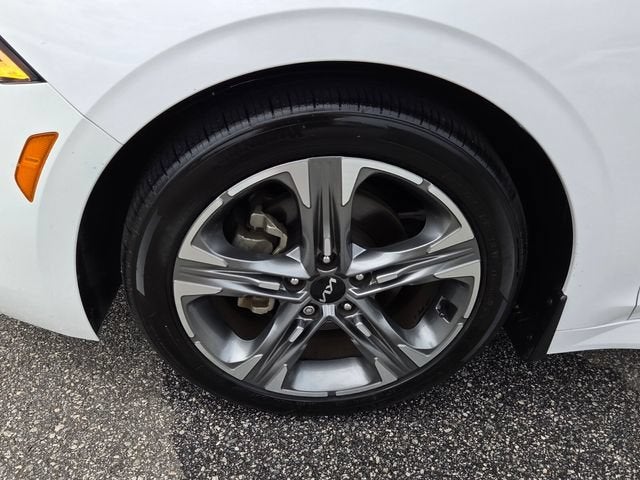 2023 Kia K5 EX