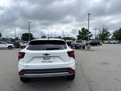 2024 Chevrolet Trax LT