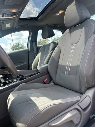 2025 Hyundai Elantra SEL Convenience
