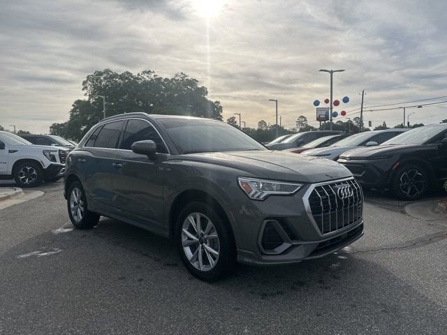2023 Audi Q3 S line Premium