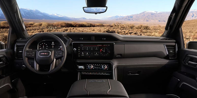 Spacious HD pickup interior